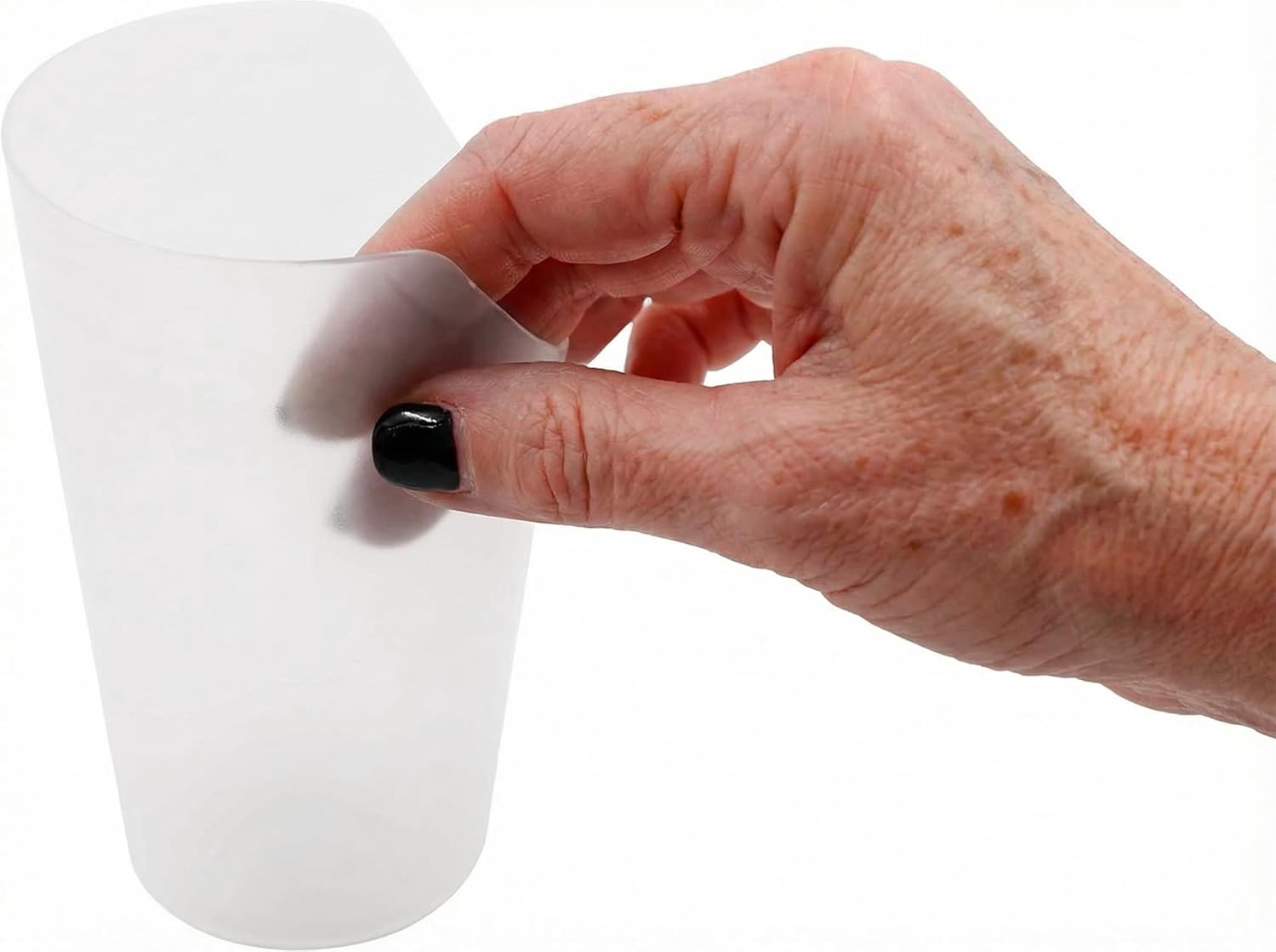 Verre à découpe nasale ergonomique — Boire sans pencher la tête, solution anti-fausse route
